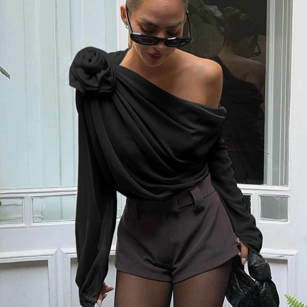 Chiffon Semi-sheer One Shoulder
Asymmetrical Blouse